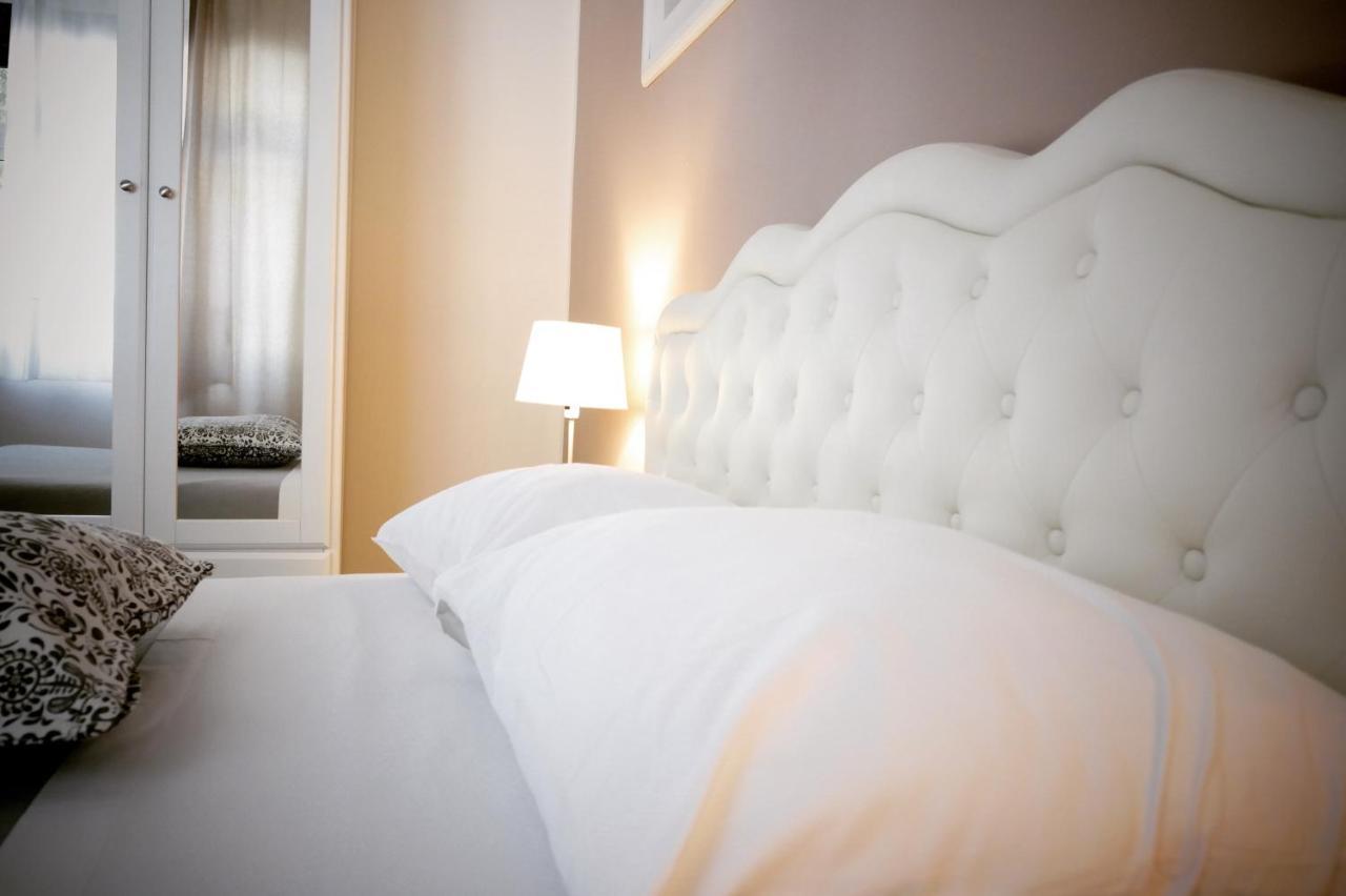 Villa Di Nera B&B ปาแลร์โม ภายนอก รูปภาพ